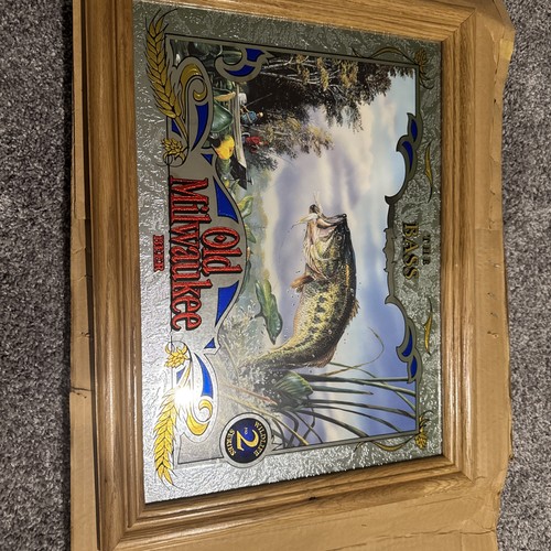 Old milwaukee beer bass - milwaukee,
